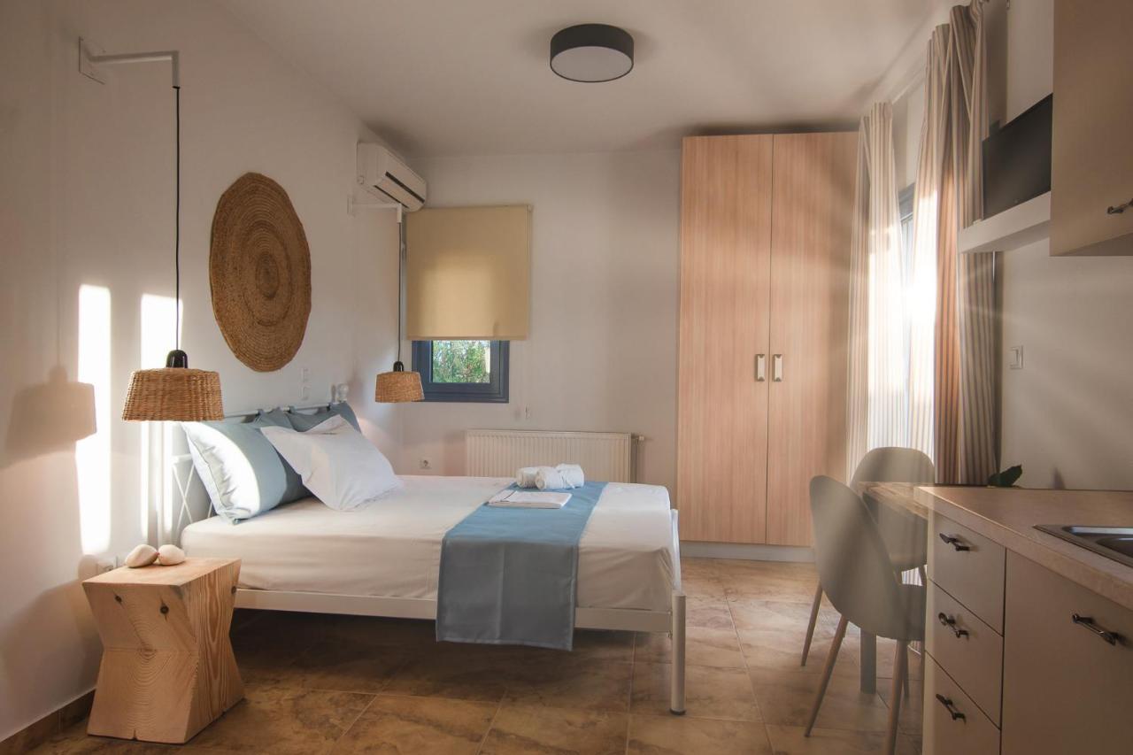 Kallisti Studios & Apartments Skyros Bagian luar foto