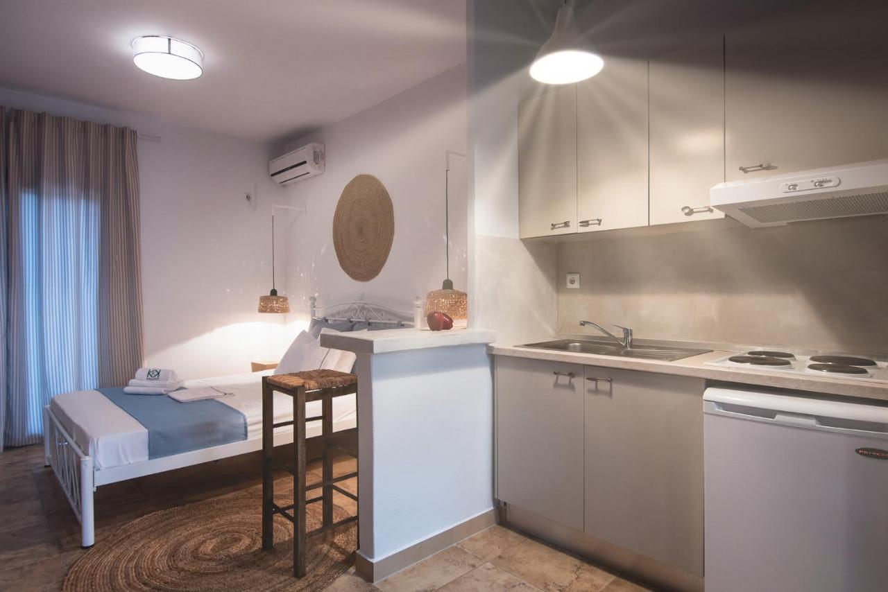 Kallisti Studios & Apartments Skyros Bagian luar foto