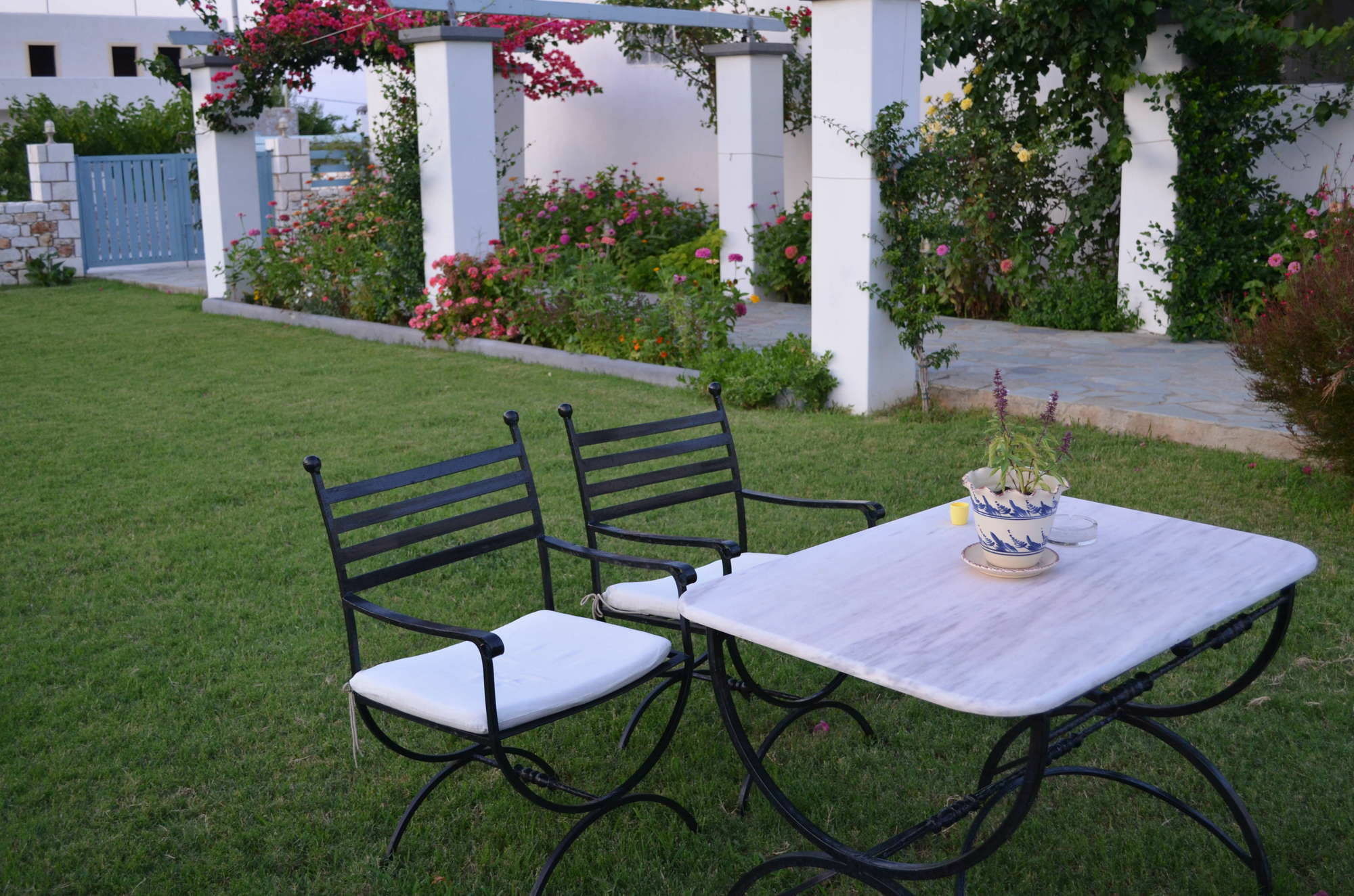 Kallisti Studios & Apartments Skyros Bagian luar foto